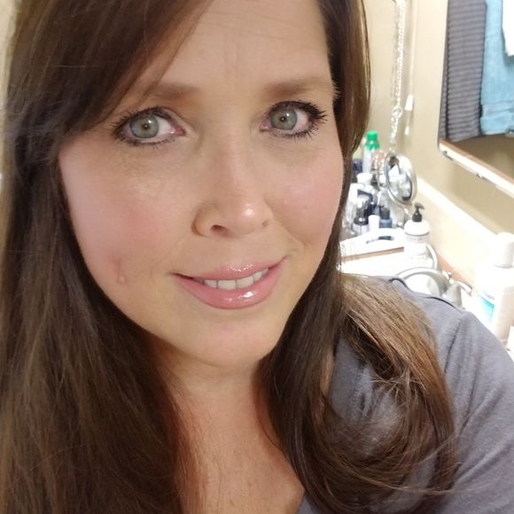 Meet your Posher, Kymberly - Picture 1 of 1